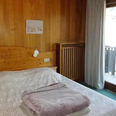Apartment Les Gets: 2p, 4 Pers. Centre, Wifi, Draps/serviettes Inclus, Proche Commerces Et Esf - Fr-1-802-15 *